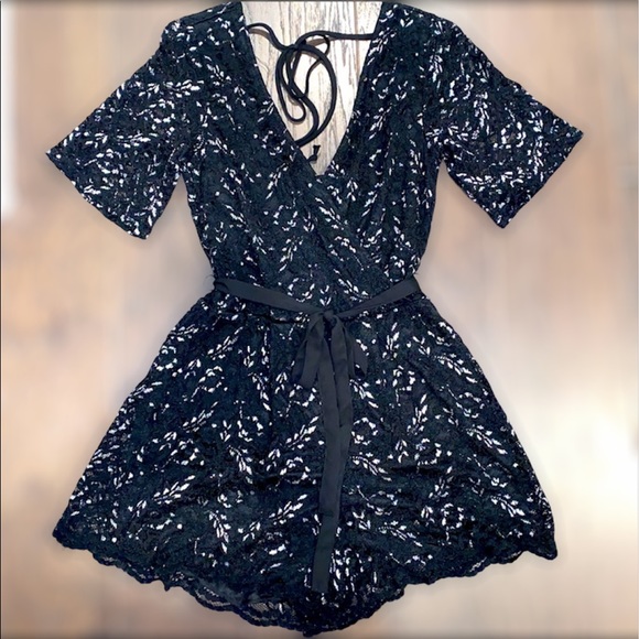 Charlotte Russe Black sliver lace romper🔥 - Picture 1 of 6